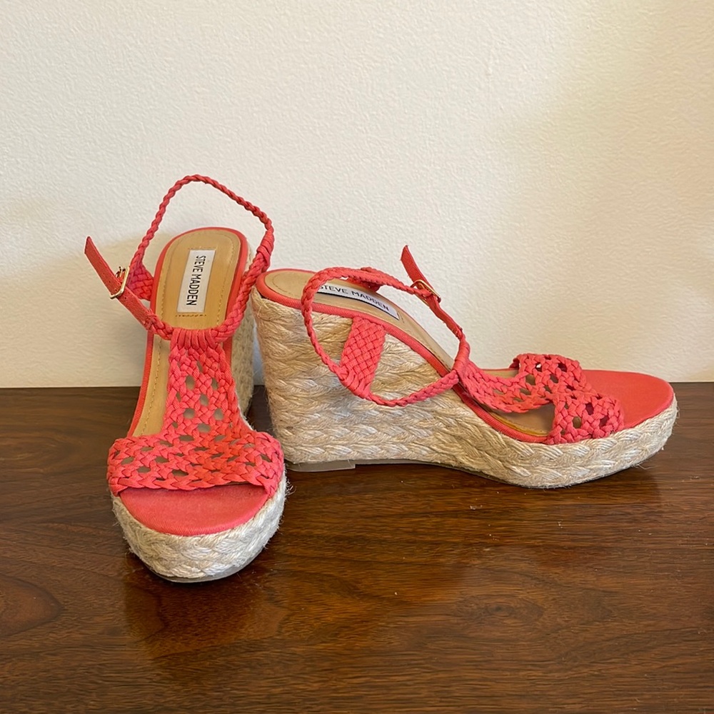 Steve Madden Summer Wedges Size 9.5
